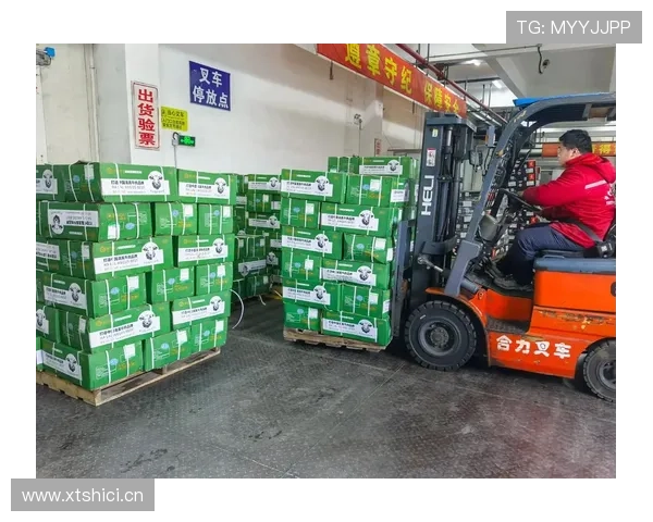 王昶家冰箱里塞满能量胶，朋友来串门以为进了健身房仓库