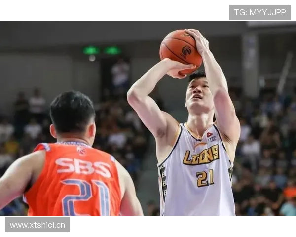胡金秋家里哪来的铁饭碗？场上拼命，家里却这么轻松？