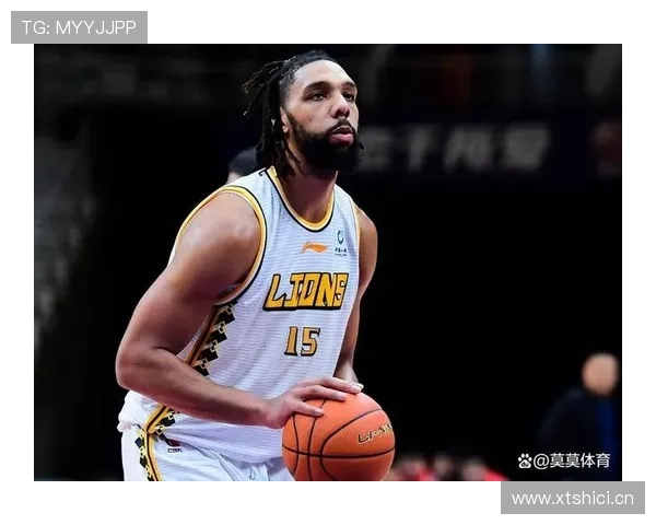 内线中锋奥卡福挡拆频繁制敌篮下得分效率显著提升