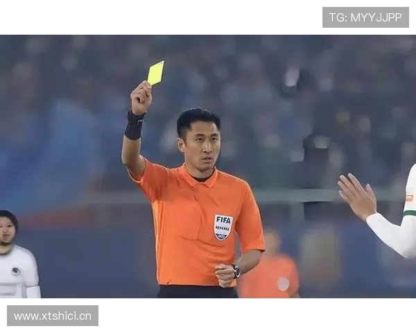 裁判鸣哨时机如何影响比赛判罚？